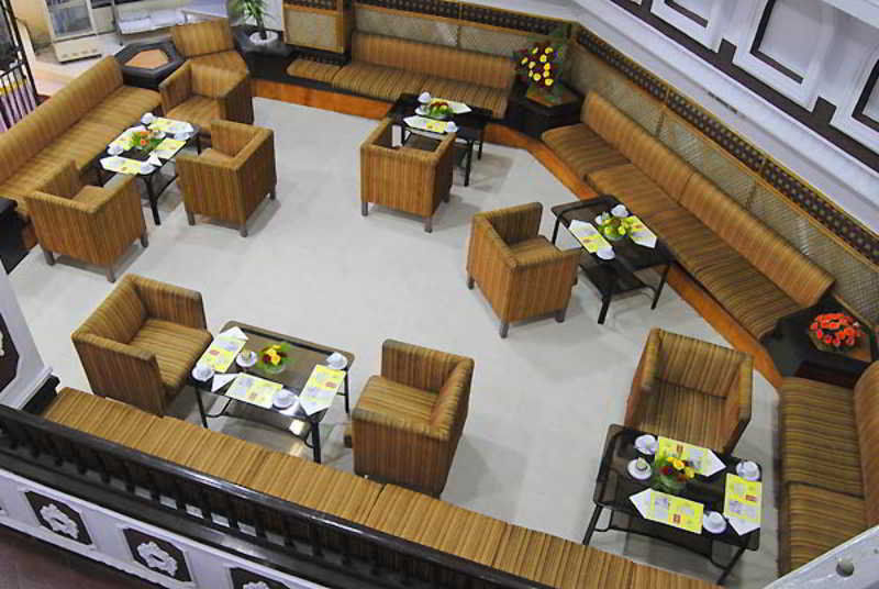 Breeze Hotel Ченнаї Екстер'єр фото